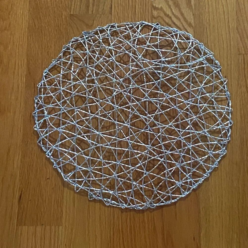 Round Placemats with Wire Nest Design (Set of 4) - Silver - Set of 4